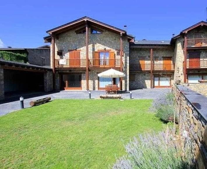Casa rural para 9 personas, con Terraza y Jardín en Bellver de Cerdaña