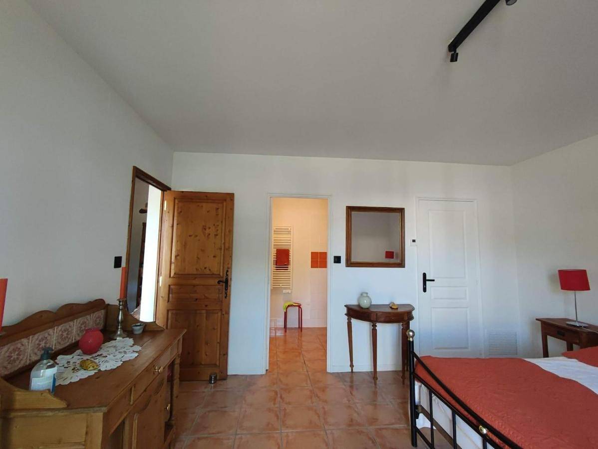 Maison des Romarins Chambre cosy Salle de bain privée , cuisine piscine partagées in Aigremont, Région d'Alès