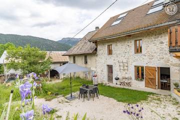 Gîte pour 4 personnes, avec jardin à Entremont-le-Vieux