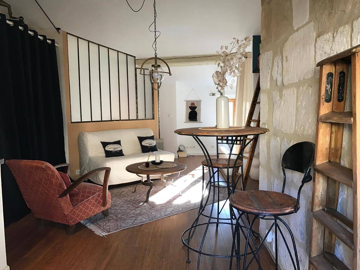 Appartement entier, Sacré coeur de ville in Lunel, Côte méditerranéenne (France)