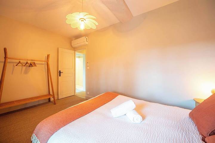 Château pour 4 personnes, avec jardin dans Saône-et-Loire - 3