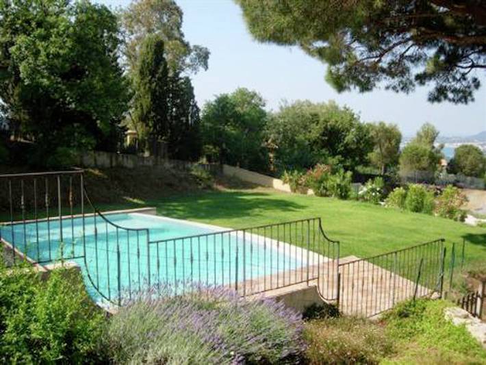 Ferienhaus für 14 Personen, mit Terrasse und Pool in La Croix-Valmer