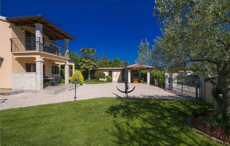 Ferienwohnung für 4 Personen, mit Terrasse und Garten in Porec und Umgebung - 3