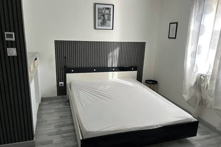 Location de vacances pour 8 personnes, avec jardin à Saint-Côme-et-Maruéjols - 2