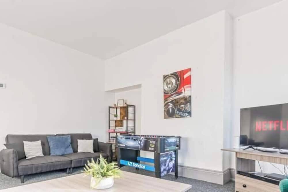 Entire apartment, Lily House - 3 Bed Wifi & Parking Hull in Kingston upon Hull, Yorkshire