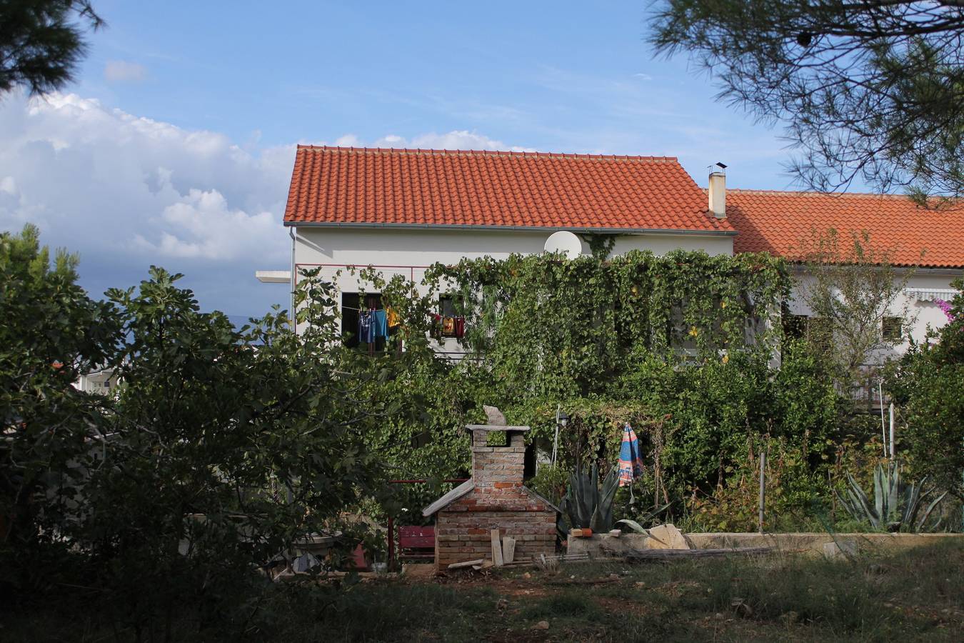 Apartamento entero, Apartamento para dos personas con terraza y vista al mar Jelsa, Hvar A-5703-a in Jelsa, Hvar (isla)