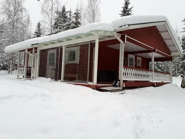 Chalet für 8 Personen, mit Seeblick und Ausblick sowie Garten und Sauna - 1