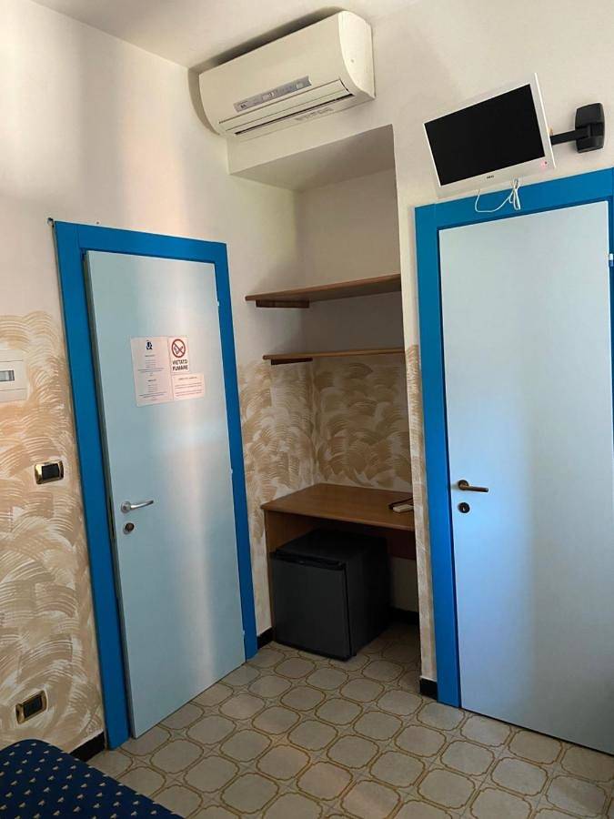 Hôtel pour 2 personnes, avec terrasse à Deiva Marina - 3