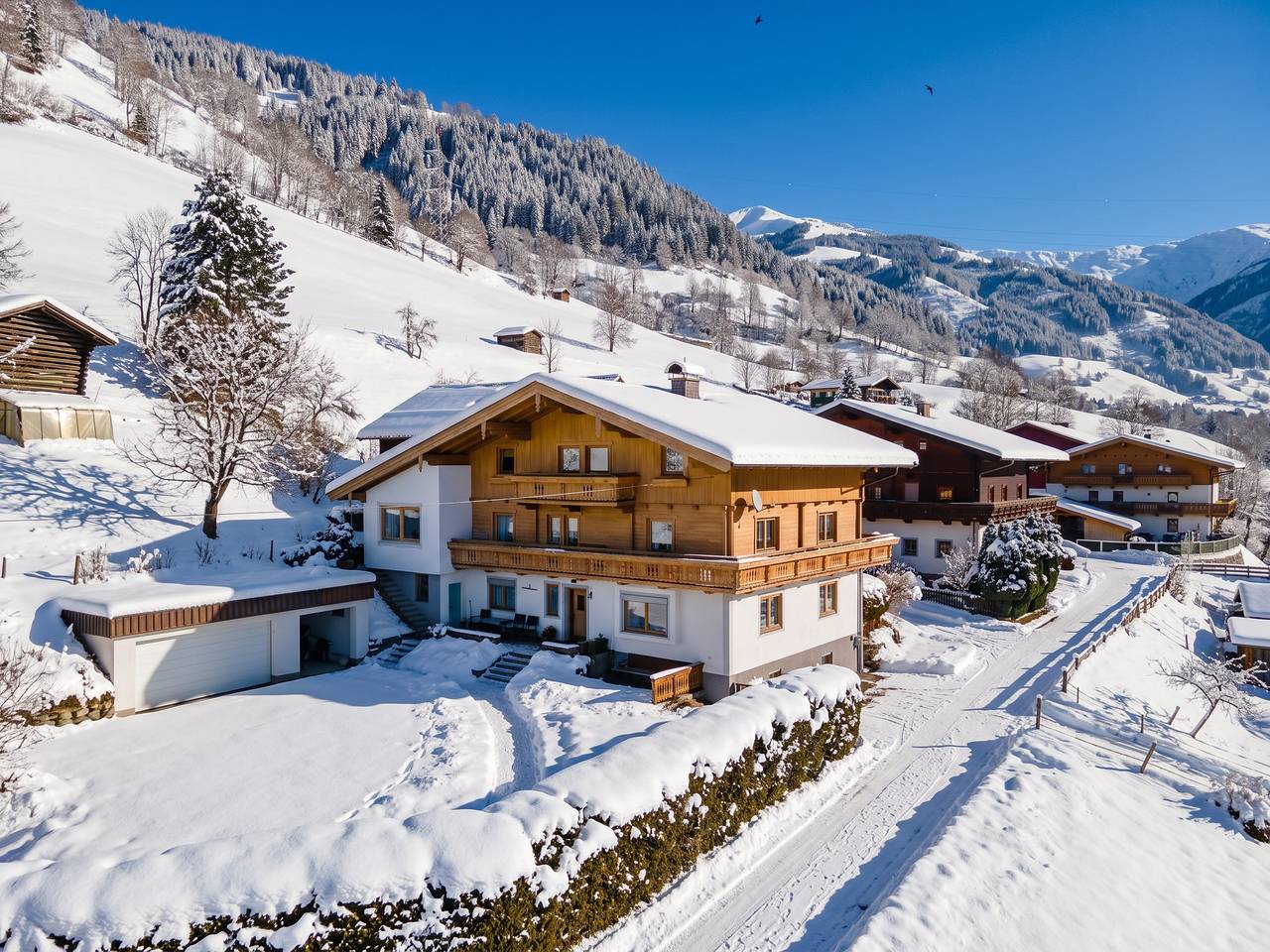 Apartamento entero, Spacious apartment with beautiful mountain views in Zell am See, Distrito de Zell am See
