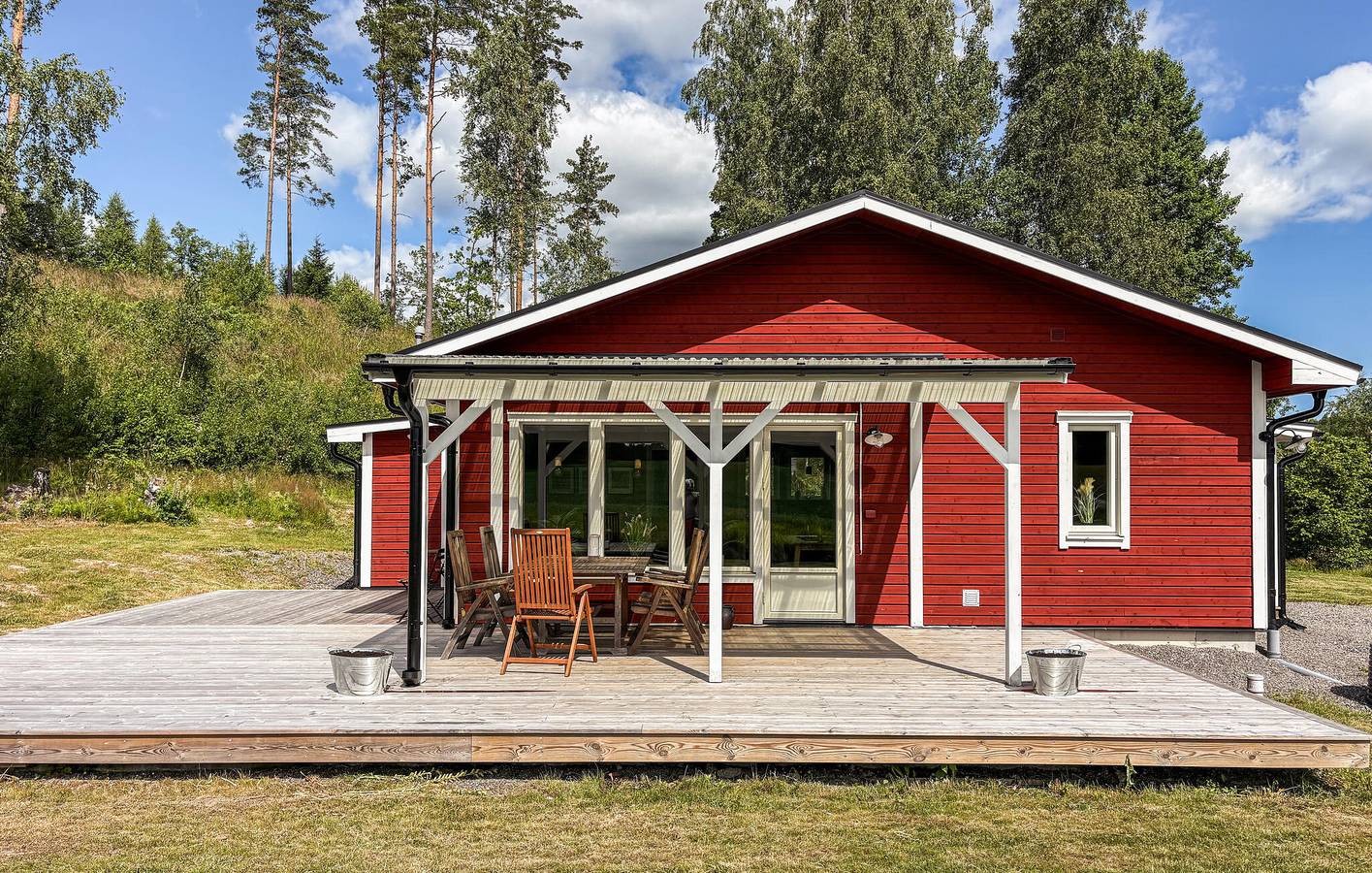 Hus för 6 Personer med trädgård in Vänern