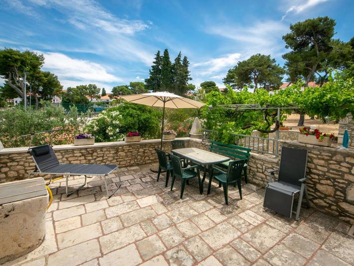Ferienwohnung für 6 Personen, mit Garten und Terrasse auf Brac - 3