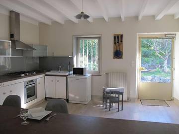 Gîte pour 5 personnes, avec terrasse dans Saint-Pierre-de-Curtille