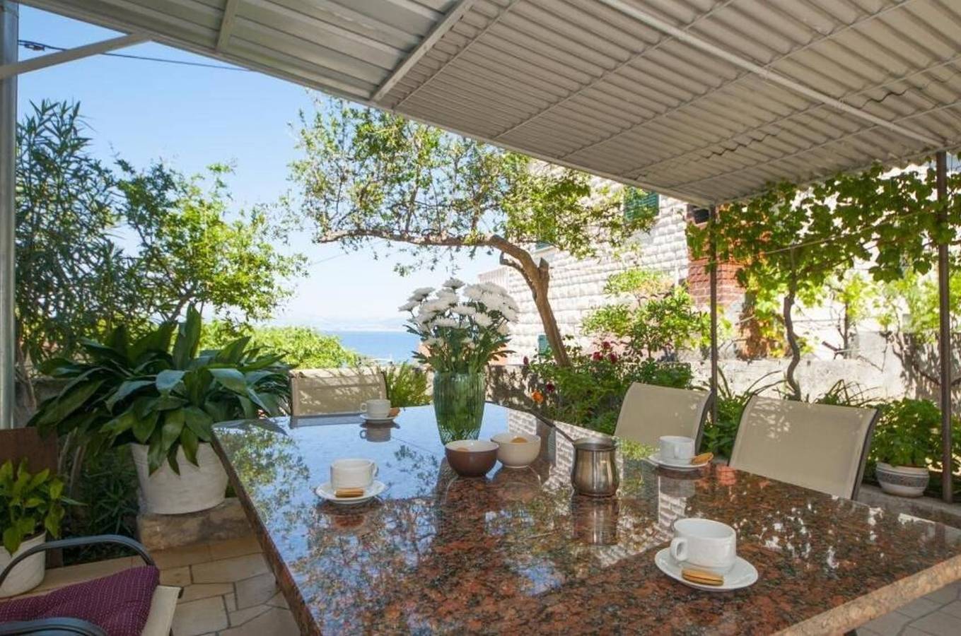 Ganze Wohnung, Apartments Mira in Supetar, Brac