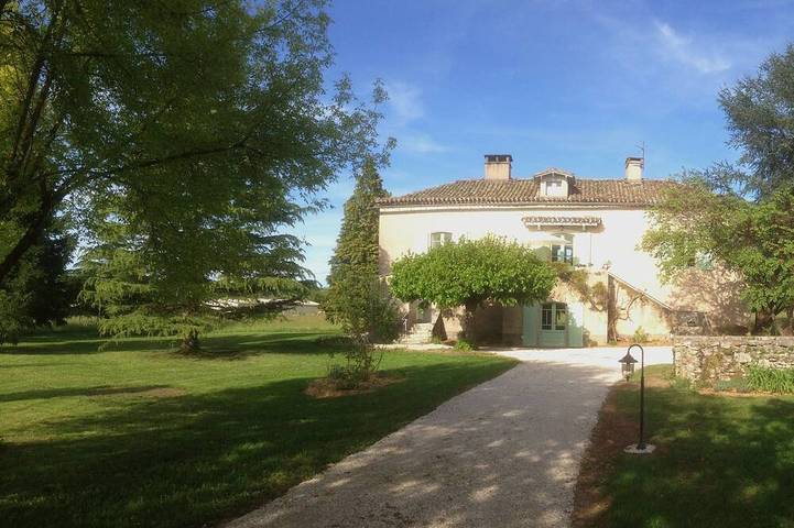 Location de vacances pour 6 personnes, avec Terrasse et Jardin à Arcambal