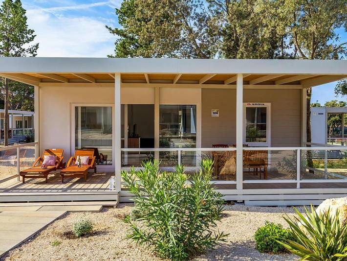 Wohnwagen für 4 Personen, mit Whirlpool und Kinderpool sowie Pool in Novalja - 3