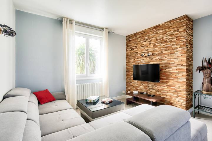 Location de vacances pour 8 personnes, avec jardin dans Les Hospitaux (Erquy) - 2