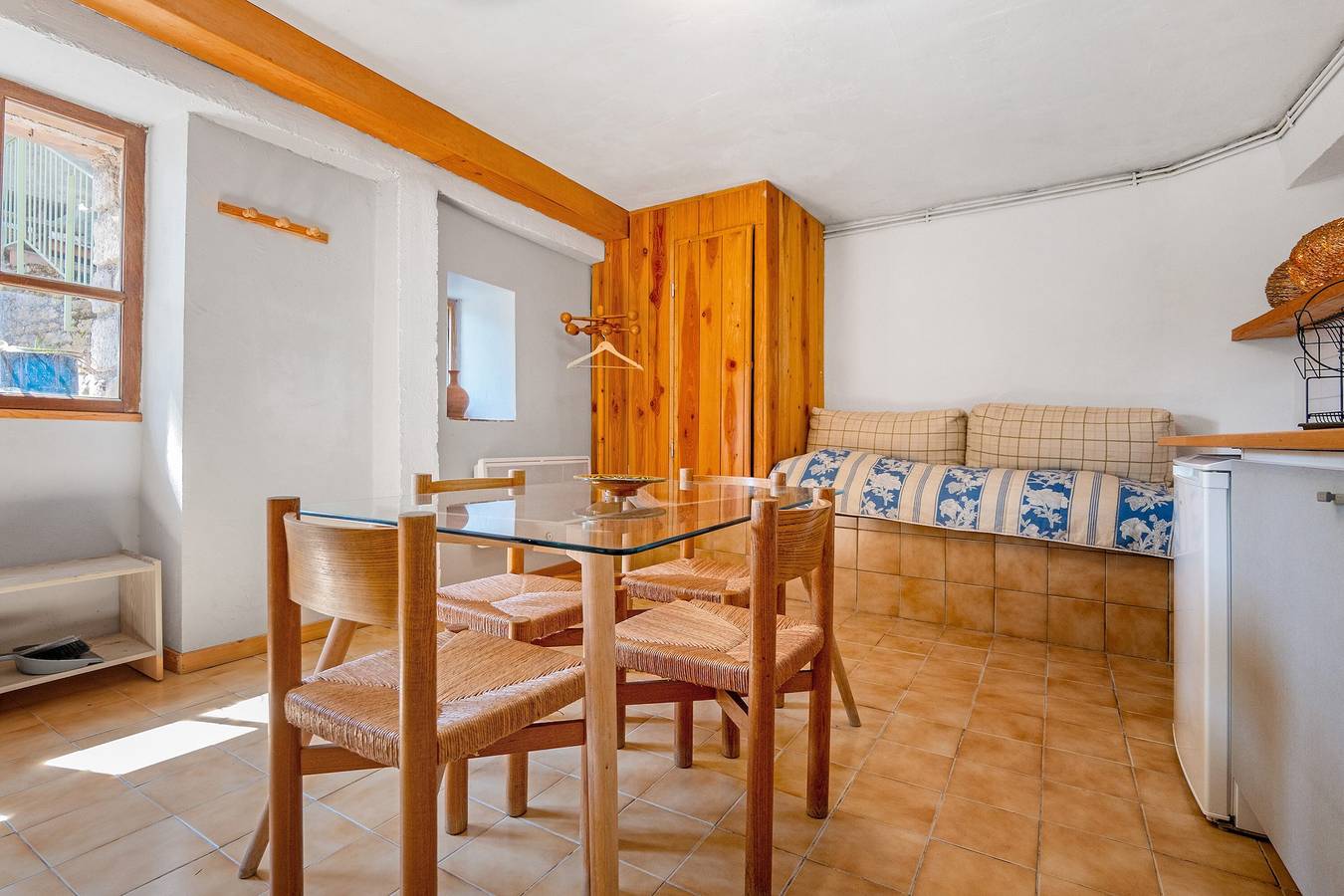 Studio entier, Gîte d'étape et de séjour, appartement "la chambrette" in Blieux, Alpes-de-Haute-Provence