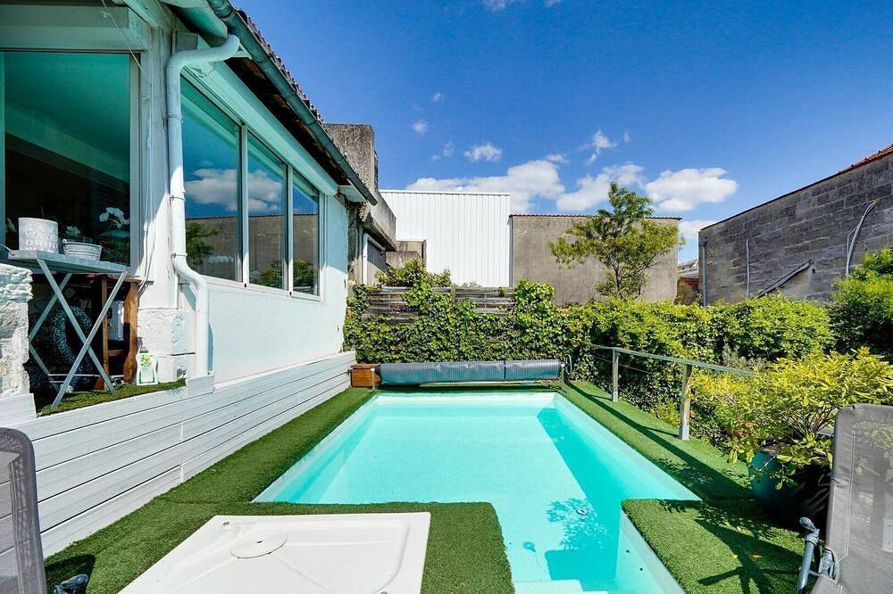 Maison familiale avec piscine privée Bordeaux in Bordeaux, Région de Bordeaux