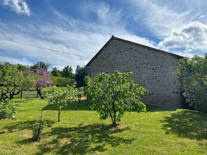 Location de vacances pour 6 personnes, avec vue et jardin, animaux acceptés à La Guiche - 3