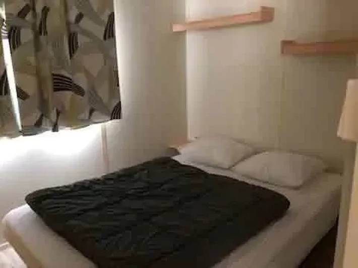 Mobil home pour 4 personnes, avec bassin pour enfant à Reilhaguet - 4