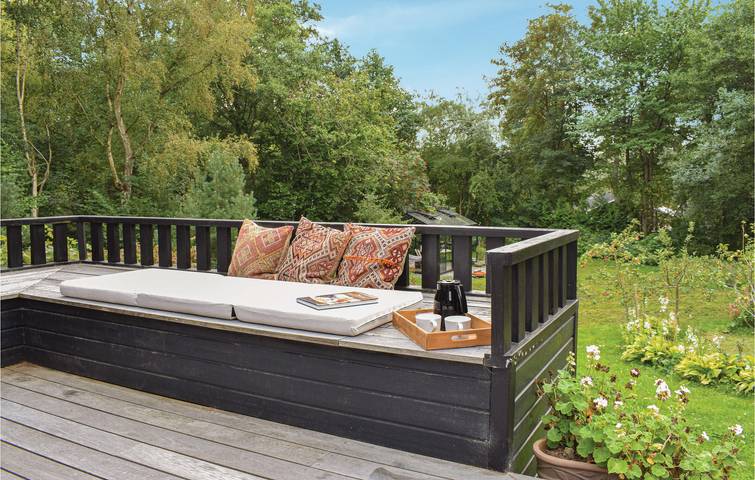 Ferienhaus für 8 Personen mit Terrasse in Hornbæk, Kattegat Küste