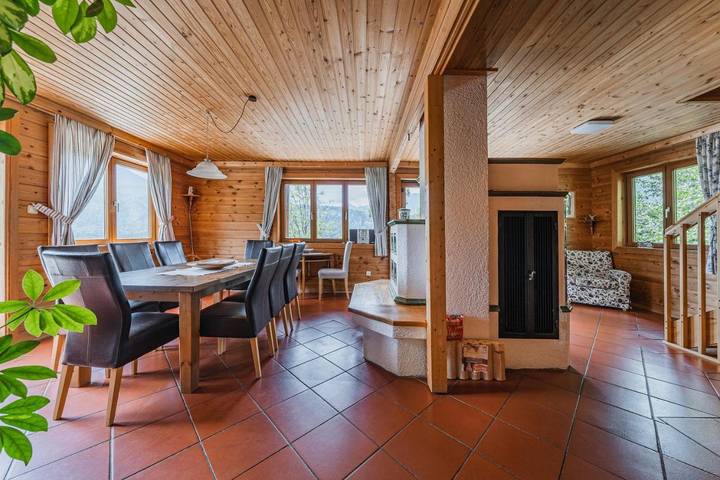 Ferienhaus für 10 Personen, mit Ausblick und Sauna sowie Garten, kinderfreundlich in Bad Goisern am Hallstättersee