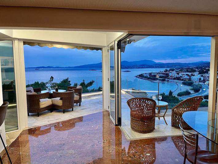 Gîte pour 5 personnes, avec balcon dans Saronida - 3