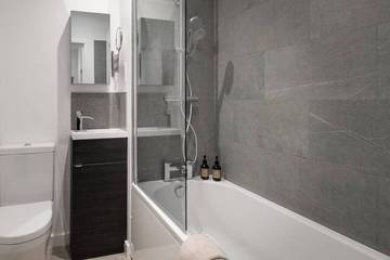 Glamping for 4 People in Birmingham, Birmingham Area, Photo 3