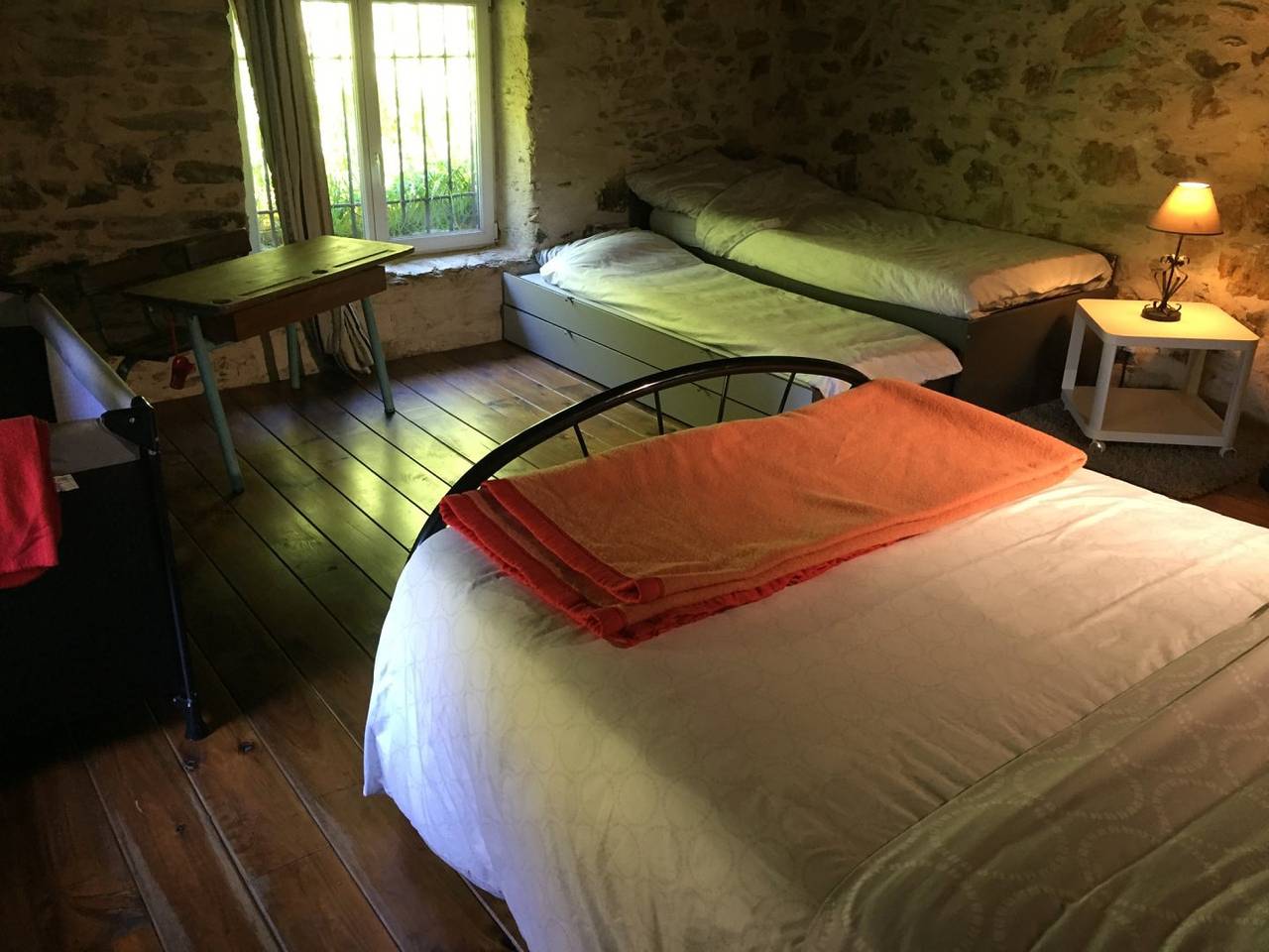 Chambres et table d'hôtes La Buscatière en Aveyron - Chambre 2 in Le Truel, Parc naturel régional des Grands Causses