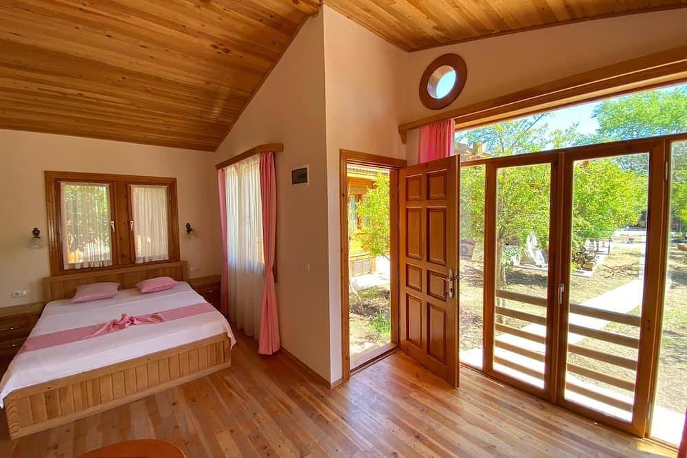 Unique Wood Villa and Breakfast in Kumluca, Provinz Antalya