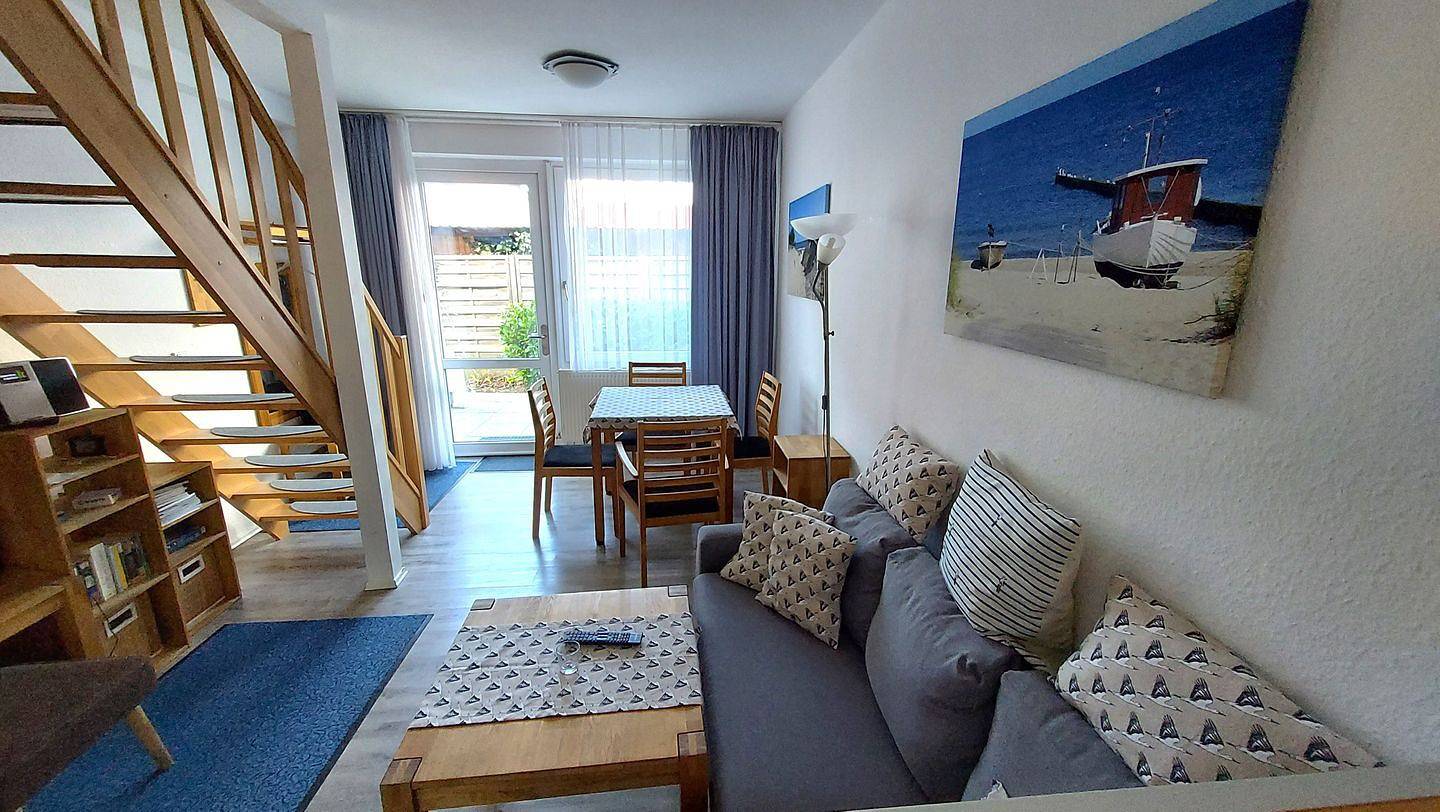 Ganze Wohnung, Ferienwohnung Ahoi: Strandnaher Rückzugsort für 4 Personen mit Terrasse und Wlan in Thiessow, Mönchgut