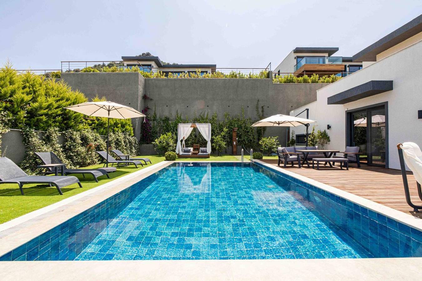 Atemberaubende Villa mit 5 Schlafzimmern und Panoramablick auf den Yachthafen von Yalikavak in Bodrum, Provinz Muğla