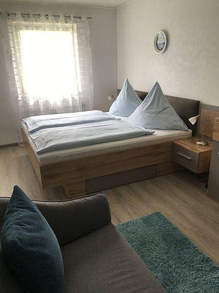 Doppelzimmer, Dusche, Wc, Zi.2 in Meißen, Meißen Region