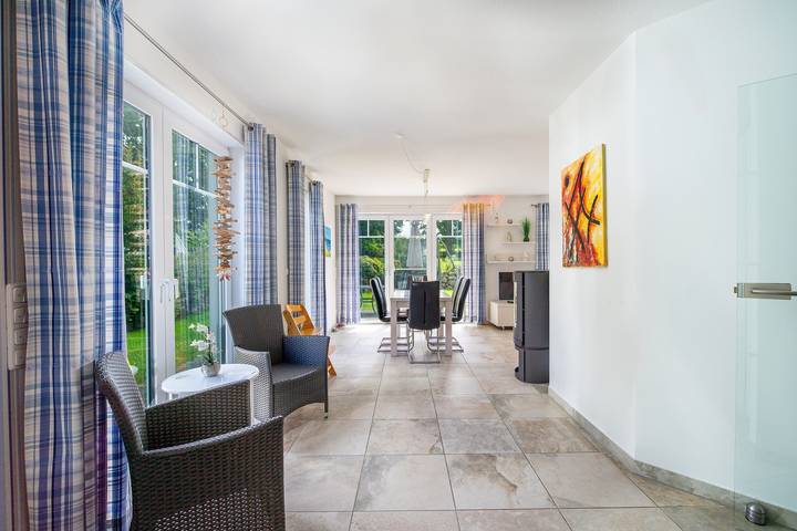 Strandhaus für 6 Personen, mit Sauna und Balkon sowie Garten in Lobbe - 4