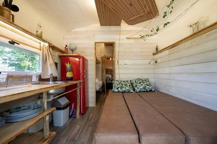 ZEcamping piscine chauffée dog friendly sauna cabane BBQ clim 19m2 in Chassenard, Région de Vichy