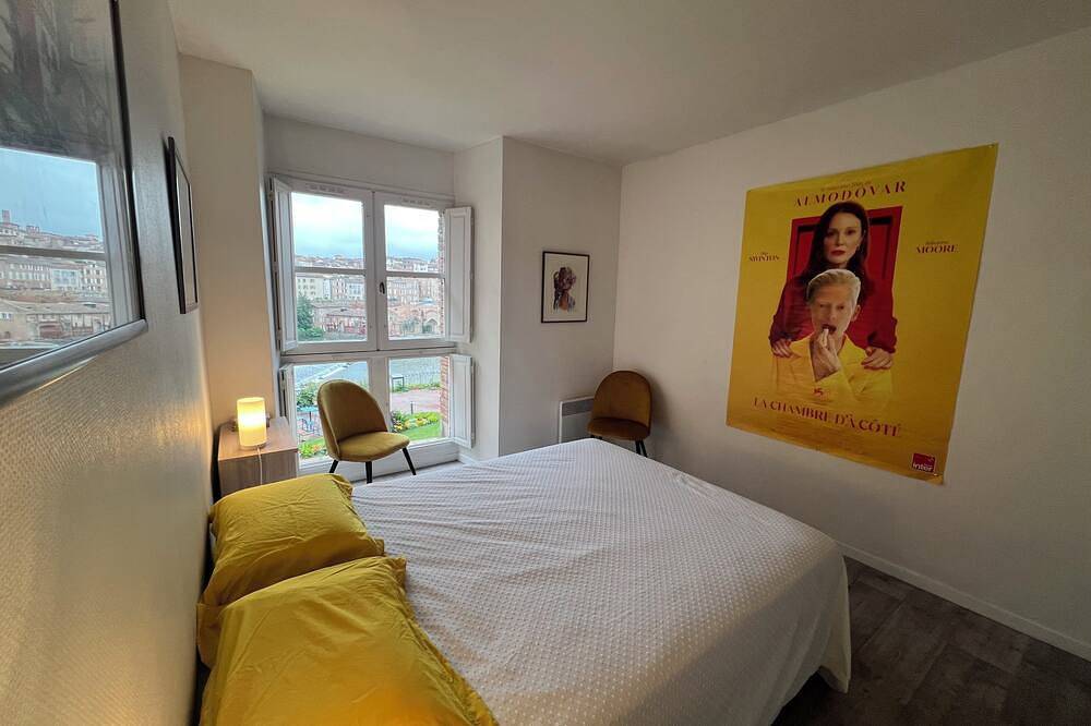 Appartement entier, Appartement lumineux avec vue sur le Tarn in Albi, Région d'Albi