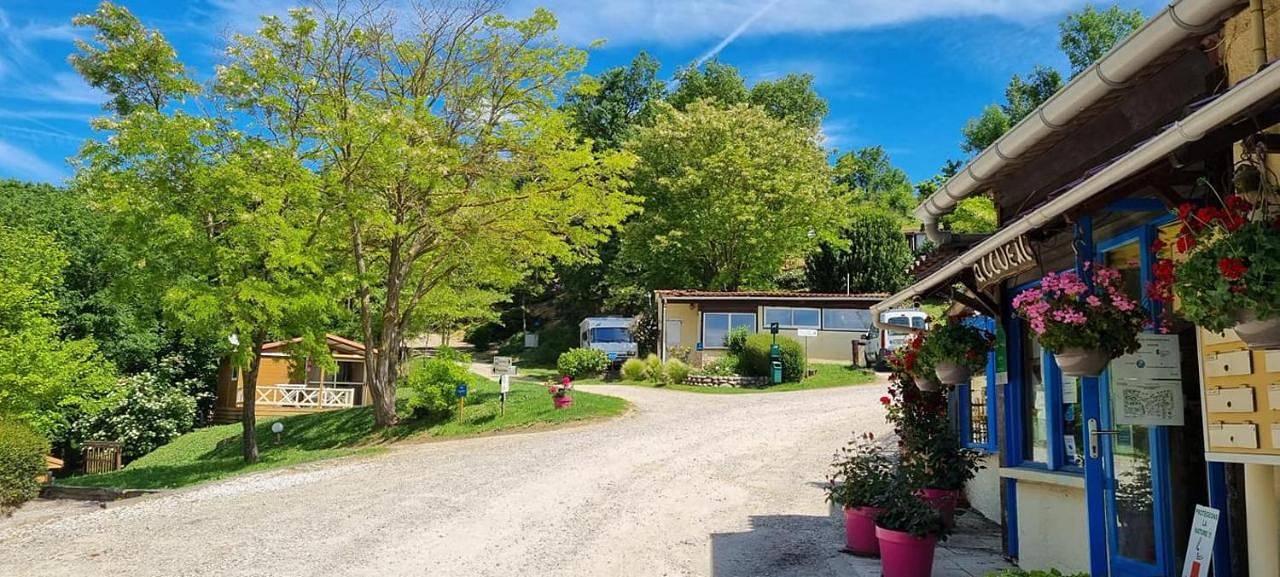 Camping Le Bourdieu in Durfort, Ariège