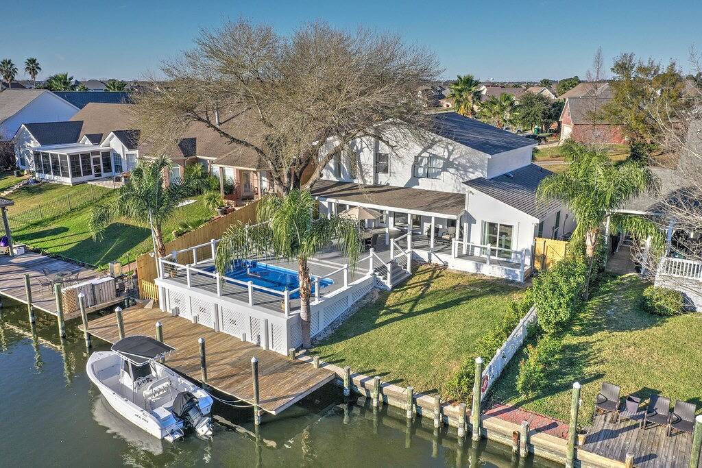 Windward- New Orleans Area Waterfront Haus mit Pool in Eden Isle, Lake Pontchartrain