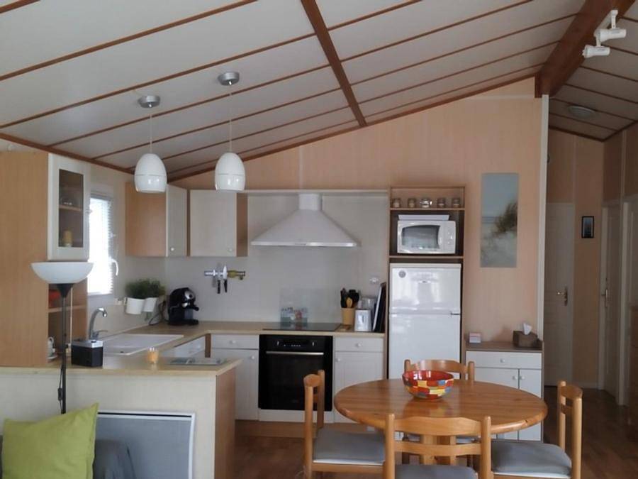 Chalet con piscina y aparcamiento cerca de Plage de Sauveterre in Brem-sur-Mer, Valle del Loira