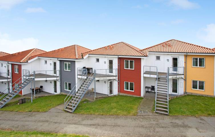 Ferieleilighet for 6 personer, med hage og terrasse i Gudhjem