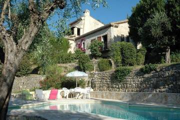 Cottage pour 7 personnes, avec jardin dans Magagnosc