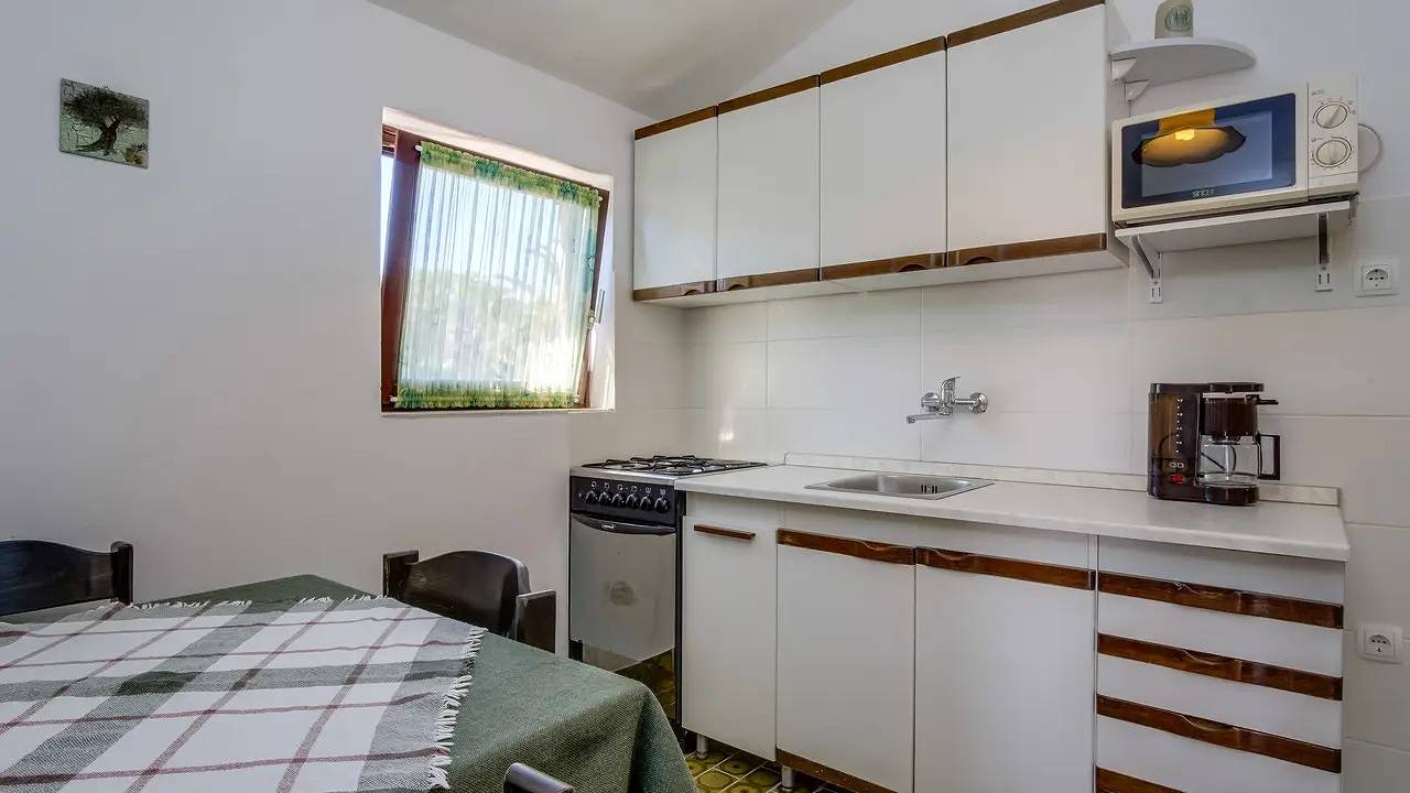 Cijeli apartman za odmor, Ferienwohnung für 3 Personen (25 m²) in Artatore in Losinj, Kvarn Islands