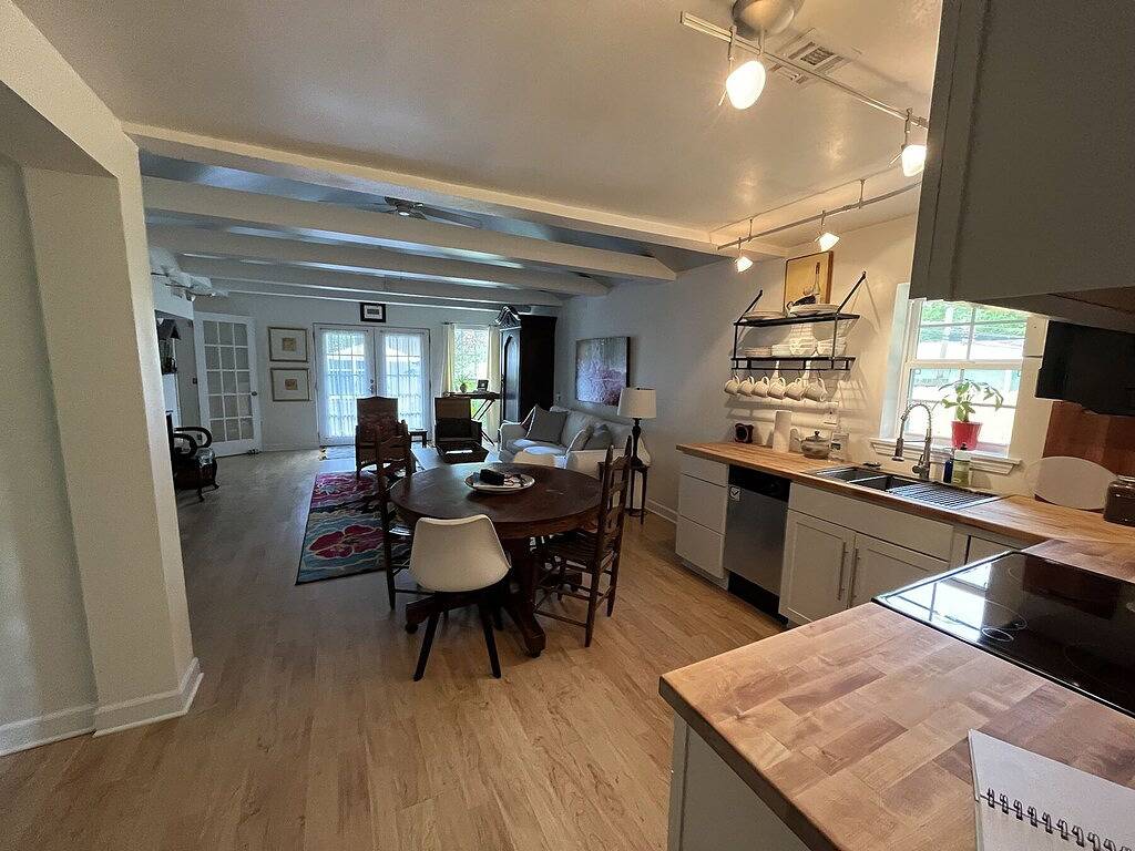 Das malerische Privatapartment im Herzen von Mandeville bietet einen ruhigen Rückzugsort. in Lake Pontchartrain