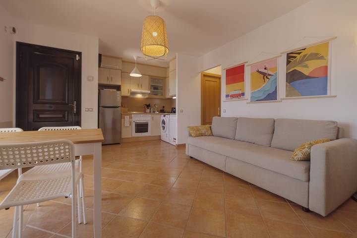 Casa Nómada Fuerteventura: Shared Pool, Wi-Fi & Air Conditioning in La Oliva, Fuerteventura
