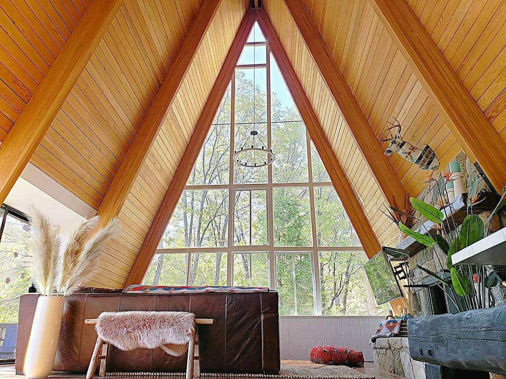 Log Cabin for 6 Guests in Lake Arrowhead, San Bernardino County