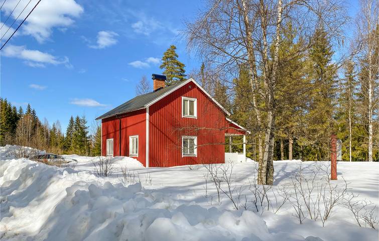 Hus för 6 Personer med trädgård in Värmland
