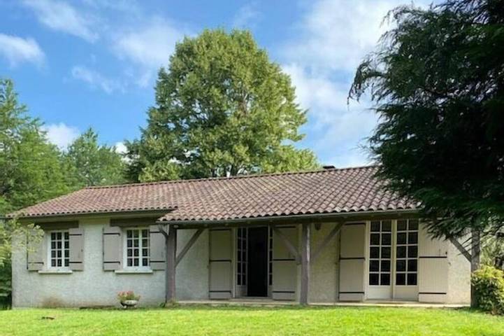 Location de vacances pour 6 personnes à Chalais (Aquitaine)