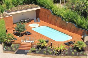 Holiday rental for 2 people, with garden and balcony as well as pool and hot tub in Arcachon