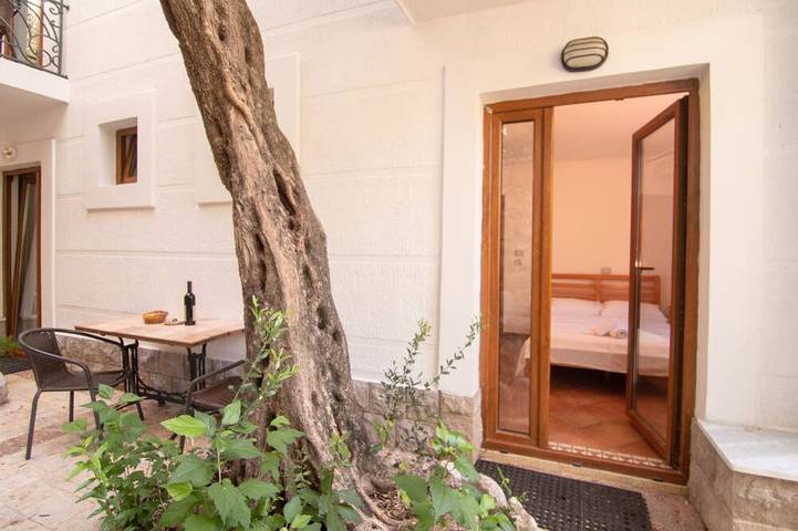 Levantin Inn 1-2 Zimmer N5 in Sveti Stefan, Opština Budva