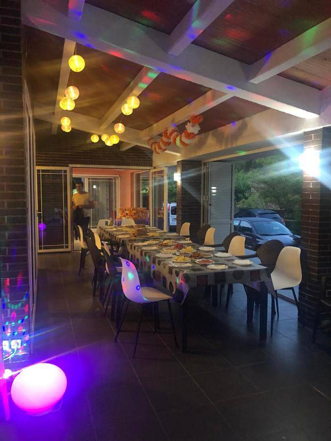 Casa rural para 12 personas, con Terraza y Jardín además de Piscina y Vistas en Aleixar - 4
